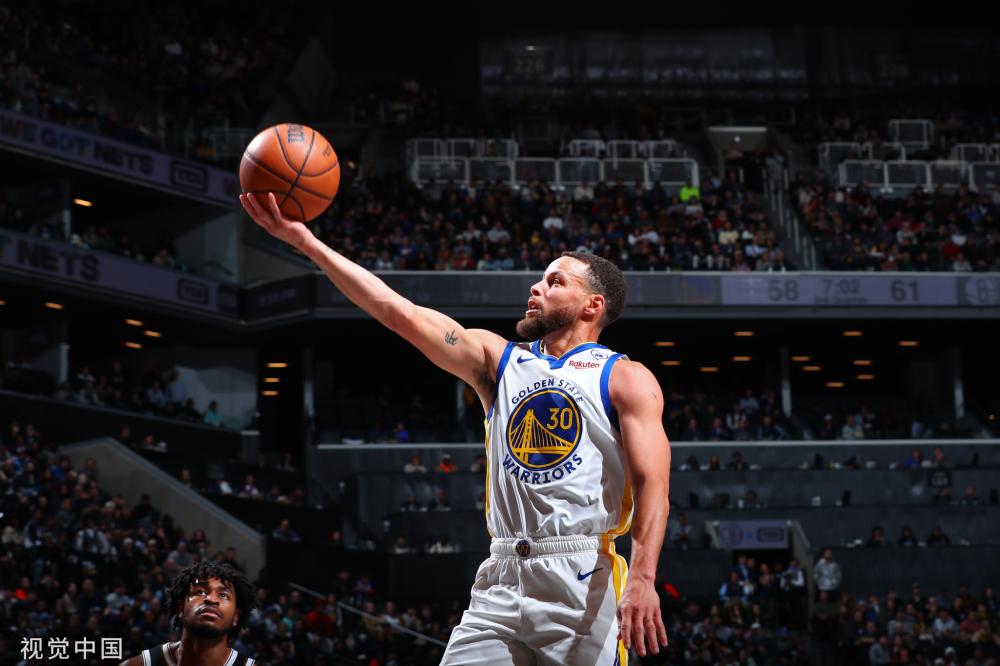 亚历山大 亚历山大